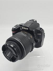 NIKON D3000 + 18-55 MM VR