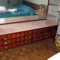 Comò camera letto modernariato in palissandro