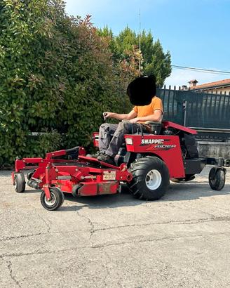 T50 - Tagliaerba SNAPPER 3 cil seminuovo 900 ore