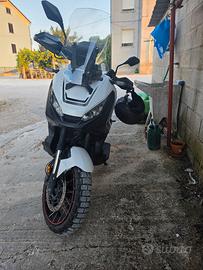 x-adv 750