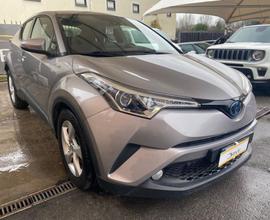 TOYOTA C-HR 1.8 Hybrid E-CVT Business