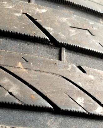 Pneumatici 215/50R17     95W estive