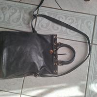 borsone in pelle blu  Alviero martini 