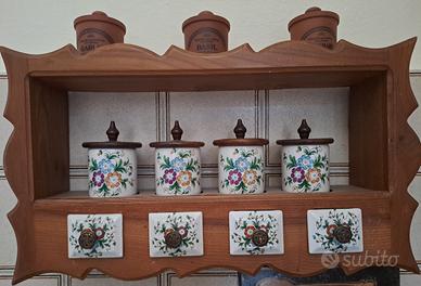 Mensola in legno da cucina 