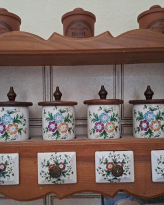 Mensola in legno da cucina 