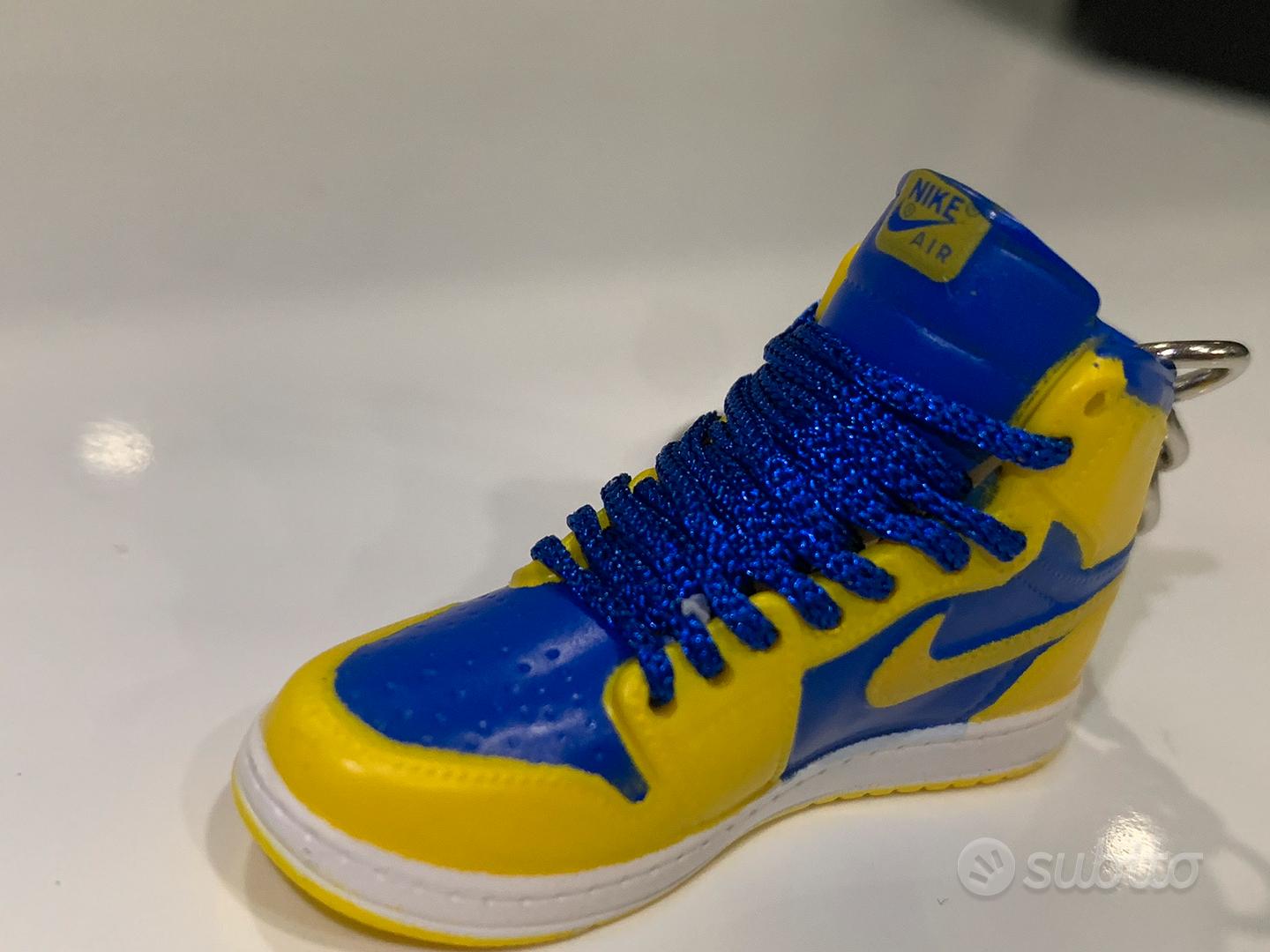 Mini Sneakers “3D” Jordan 1 + Shopper - Abbigliamento e Accessori In vendita  a Napoli