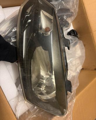 Fanali anteriori VW Polo