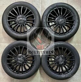 Cerchi 17 neri e pneumatici originali Fiat 500X