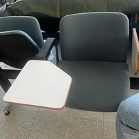 Barre di sedie pieghevoli con tavolino