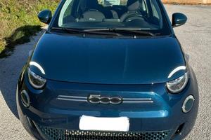 Auto Fiat 500 e