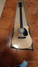 CHITARRA ACUSTICA 