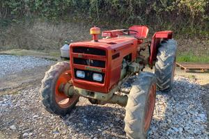 Trattore CARRARO 554
