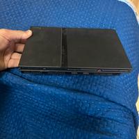PlayStation 2 Slim con accessori originali