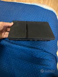 PlayStation 2 Slim con accessori originali