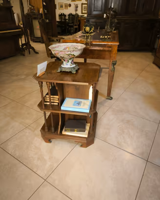tavolino / libreria inglese 