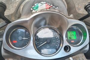 scooter Aprilia Scarabeo 250 i.e.