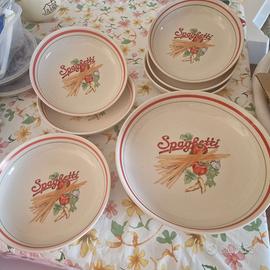 set nuovo piatti spaghetti