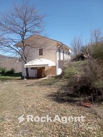 UNITA' INDIPENDENTE CON TERRENO