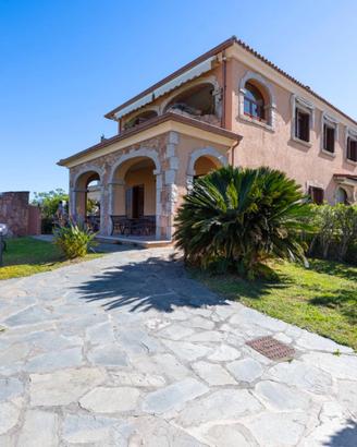 Trilocale con giardino a due passi da La Cinta