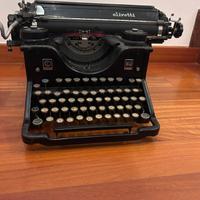 Macchina da scrivere vintage Olivetti M40