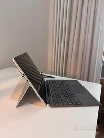 Microsoft Surface Pro 10 - Perfetto, come nuovo!