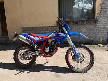 Beta RR Enduro 125 4T limited edition R
