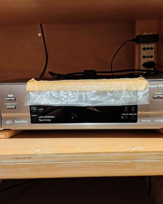 Videoregistratore S-VHS Panasonic NV-HS960 con TBC