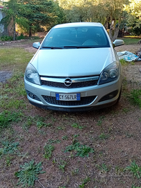 Opel Astra H Gtc