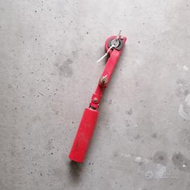 Antifurto leva cambio freno a mano. 