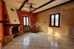 5 LOCALI A CASTAGNOLE PIEMONTE