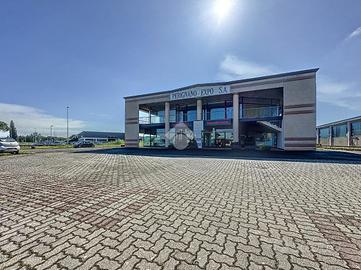 NEGOZIO A CASCIANA TERME LARI