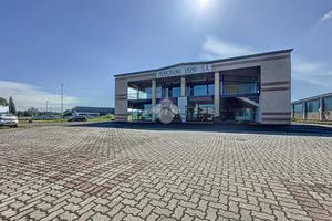 NEGOZIO A CASCIANA TERME LARI