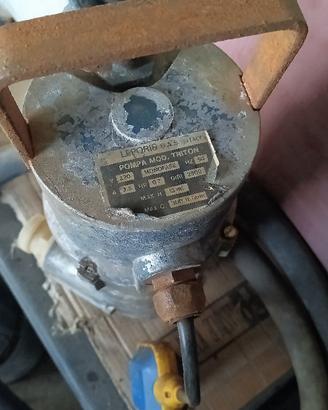 Pompa sommersa potente con galleggiante