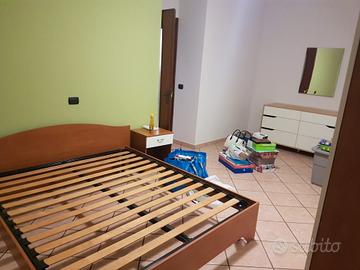 Letto matrimoniale 180x155x35