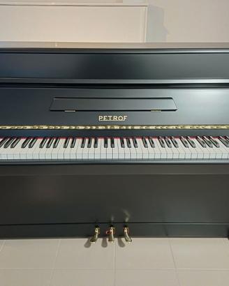 Pianoforte verticale PETROF Studio 105