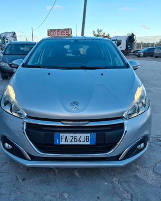 Peugeot 208 BlueHDi 75 5 porte Allure - 2015