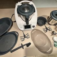 Bimby Tm5+Varoma+Doppio boccale+Cook-key+Libro