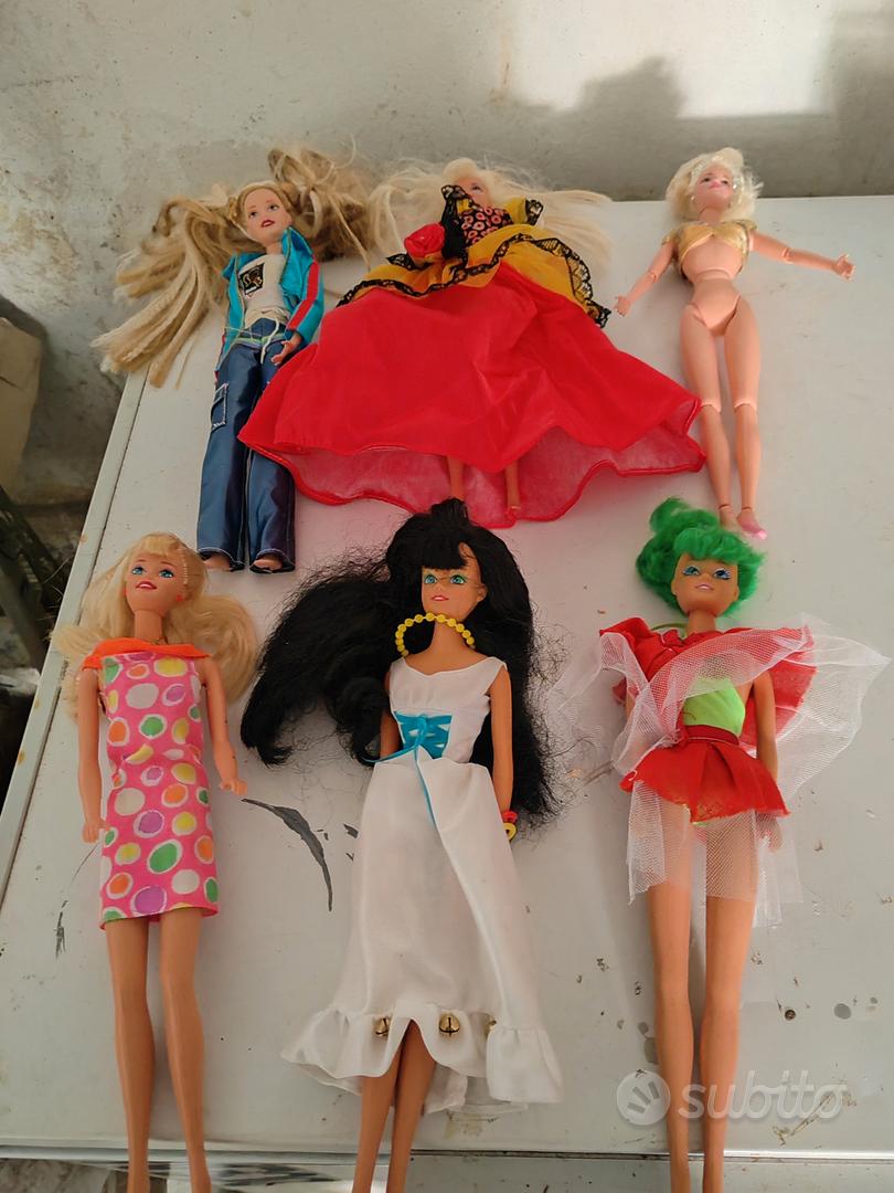 Barbie, accessori e vestiti - Collezionismo In vendita a Pisa