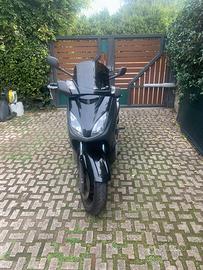 Yamaha xmax 250