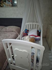 culla e fasciatoio 