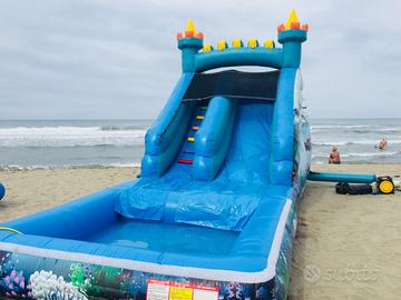 Giochi gonfiabili acquatici - scivolo con piscina
