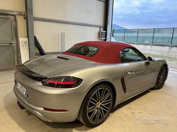 Porsche 718 Spyder Boxster PDK