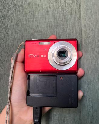 Casio Exilim EX-Z60 Rossa – Fotocamera digitale