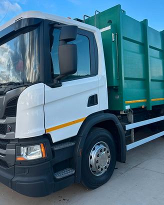 SCANIA P 320 COMPATTATORE EURO 6