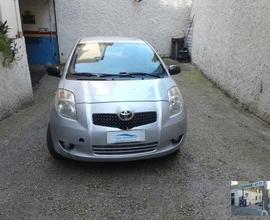 TOYOTA - Yaris - 1.3 5p. Navi