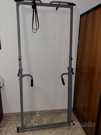 Stazione per trazioni + Attrezzatura allenamento