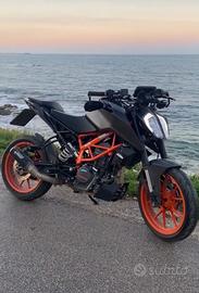 Ktm duke 125 del 2021