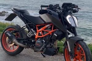 Ktm duke 125 del 2021