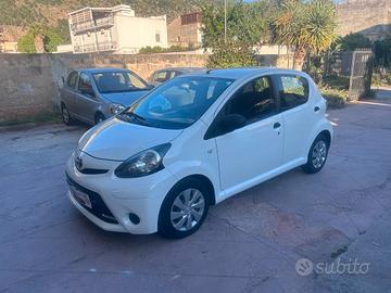 TOYOTA AYGO 1.0 68CV 2012 EURO 5 FULL BENZINA