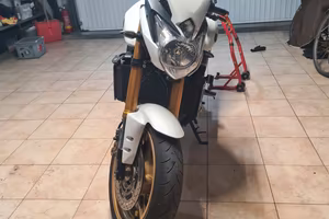 YAMAHA FZ8 